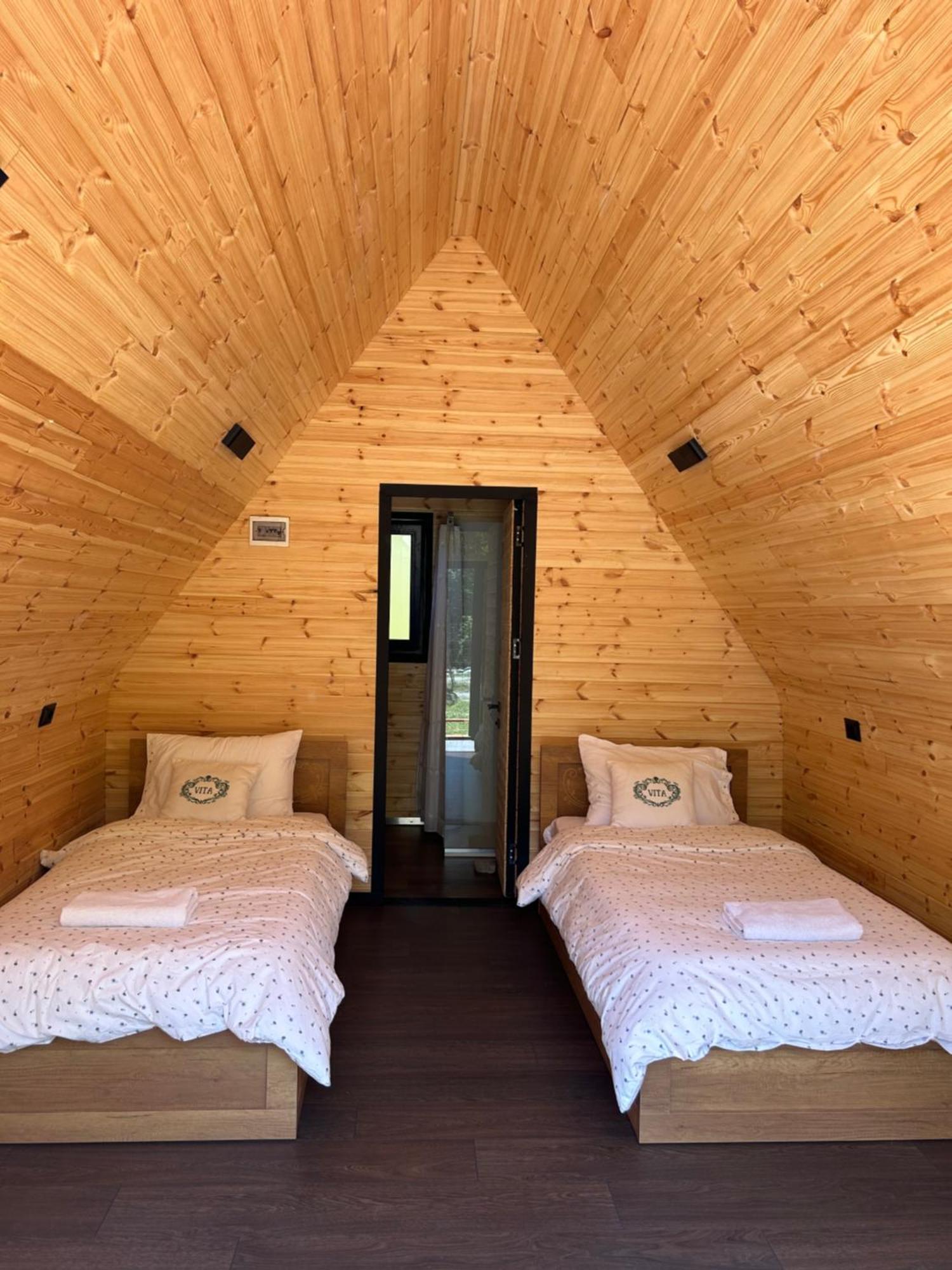 Bajram Curri Vita Guesthouse מראה חיצוני תמונה