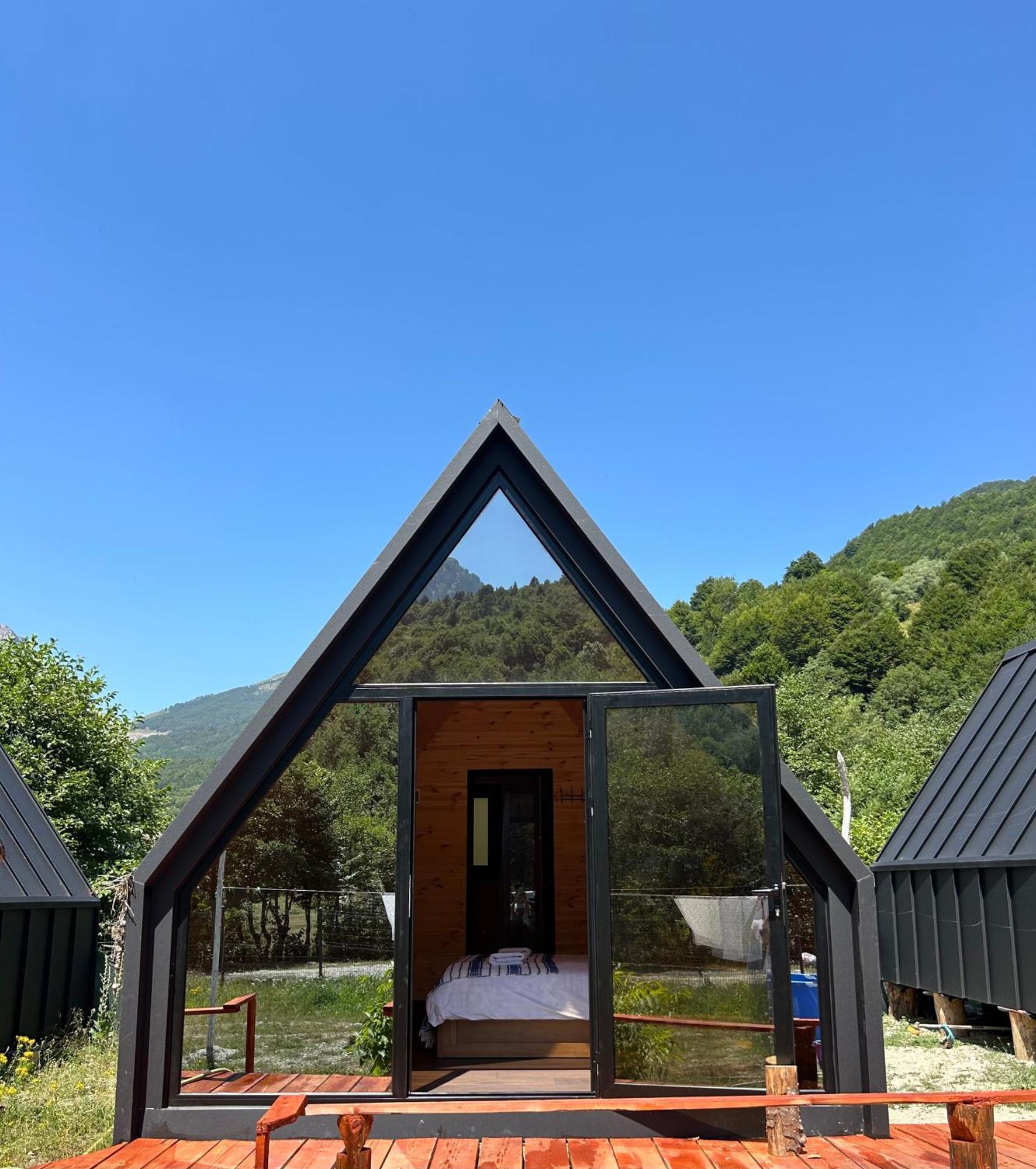 Bajram Curri Vita Guesthouse מראה חיצוני תמונה